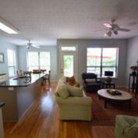 Building Photo - 2717 Edgefield Hwy