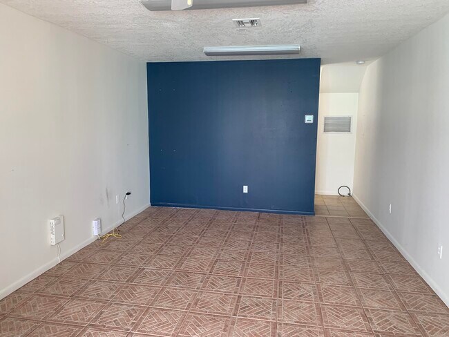Building Photo - 22966 Overseas Hwy