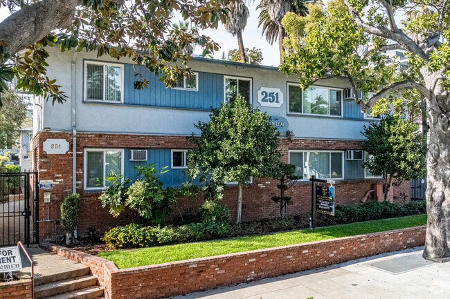 Building Photo - Green Leaf Apartments
