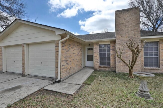 Building Photo - 5410 Heronwood Dr