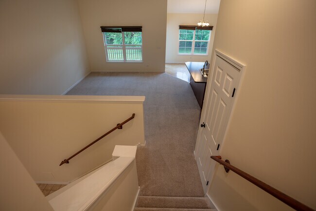 Building Photo - 23045 Ironwood Dr