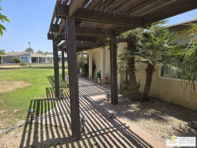 Foto del edificio - 35239 Bandana Rd