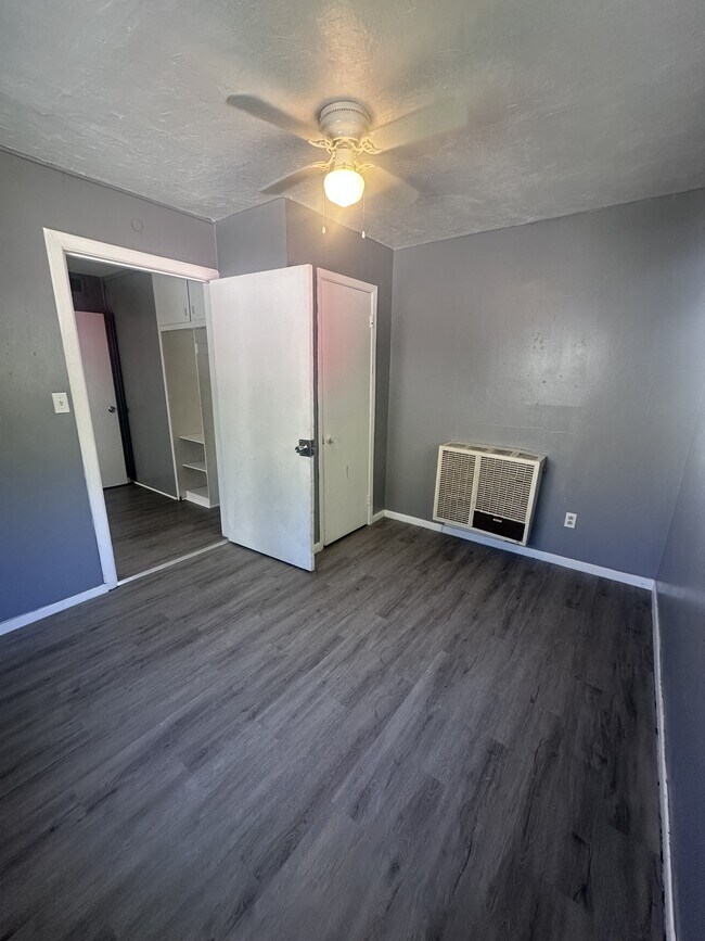 Foto del edificio - 16313 Clearview Ave