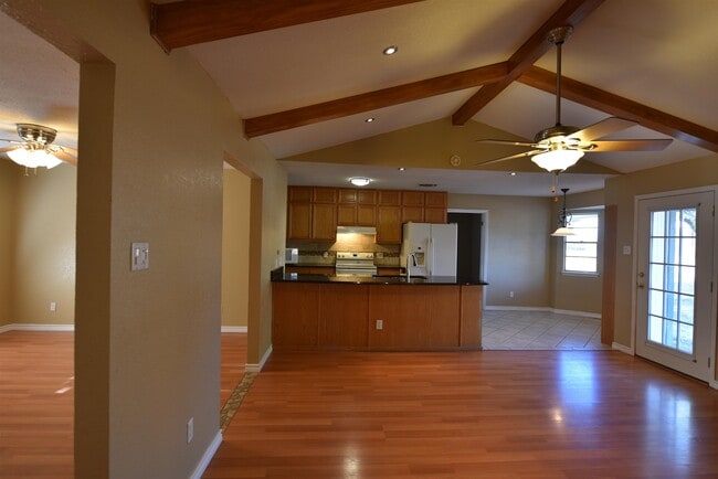 Building Photo - 106 Rawhide Trail