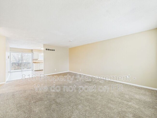 Building Photo - 131 S Crescent Ave