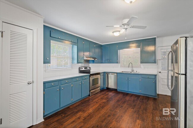 Foto del edificio - 364 S Church St