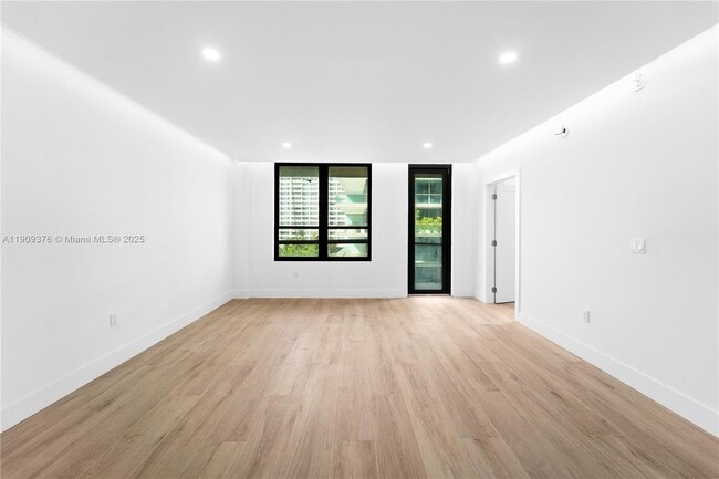 Building Photo - $3,200MONTHLY;10185 COLLINS AVE # 722 BAL HARBOUR, FL 33154