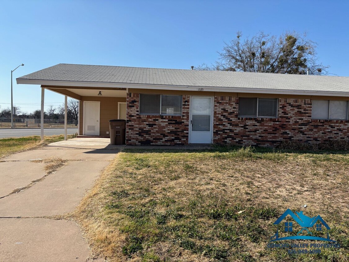 Foto principal - 1535 Fulton St