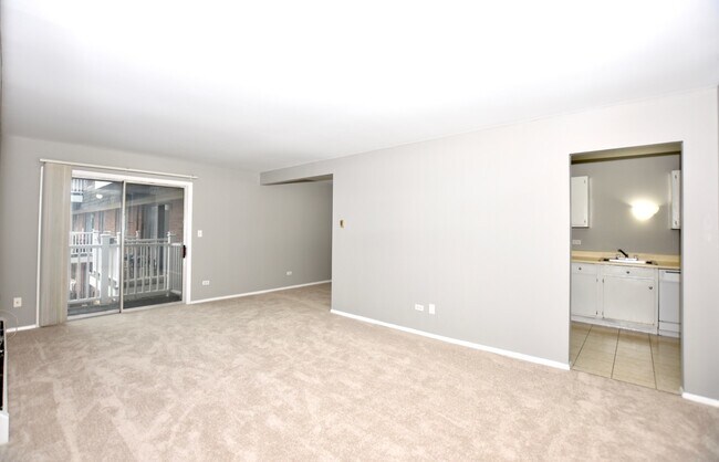 Building Photo - 912 Ridge Square