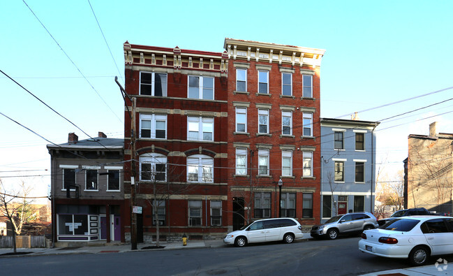 Building Photo - 1325 Pendleton St