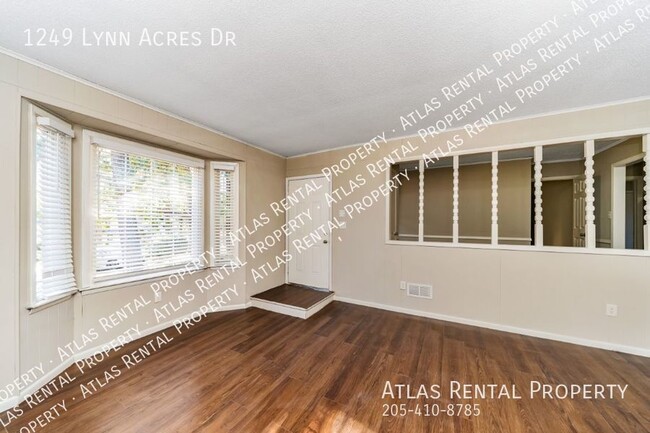 Foto del edificio - 1249 Lynn Acres Dr
