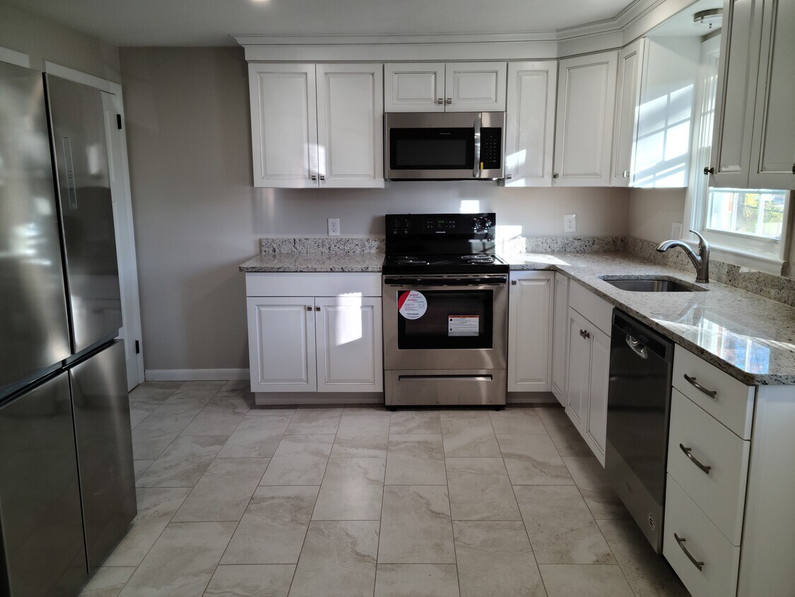 43 Patty Ln, Northborough, MA 01532 Townhome Rentals in Northborough MA