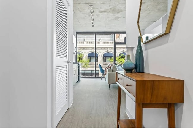 Photo - 4577 N Sheridan Rd Apartment