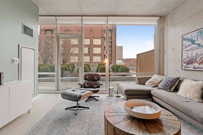 Photo - 1389 S State St Apartment