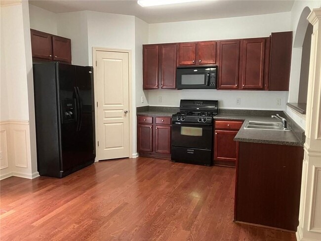 Building Photo - 6260 Elmshorn Way