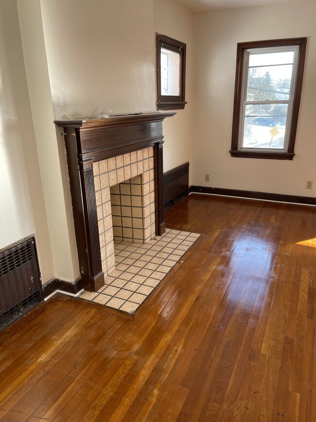 Building Photo - 3417 Grover St