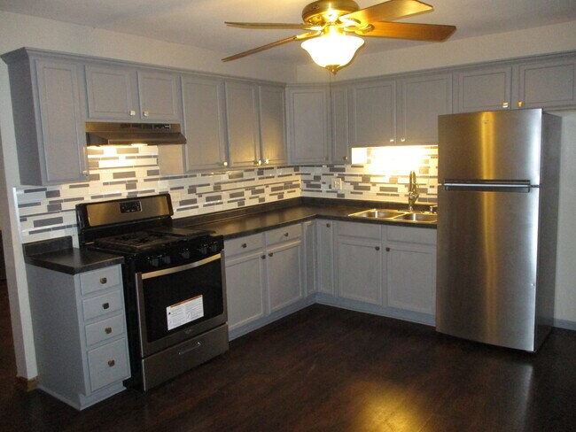 Building Photo - 22244 Peach Tree Ave