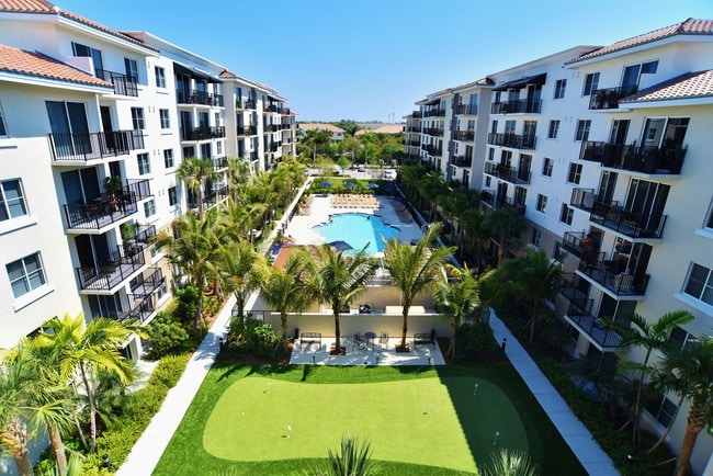Building Photo - Compson Place Apartments