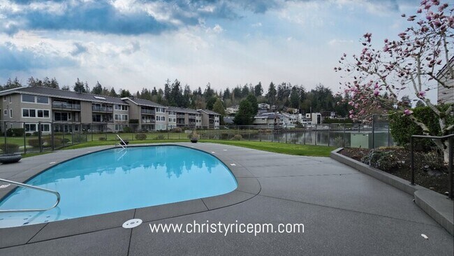 Foto del edificio - 395 101st Ave SE