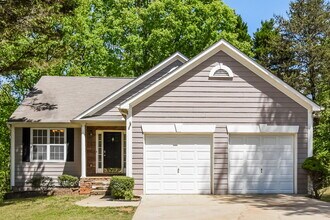 Building Photo - 208 Pebble Creek Ct