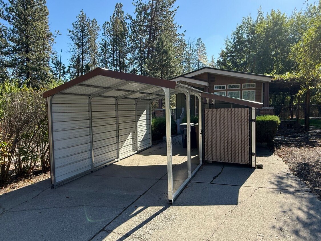 Foto principal - Beautiful 1 bed 1 bath home close to Spoka...
