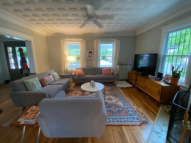 Foto del edificio - 1341 Gallatin St NW