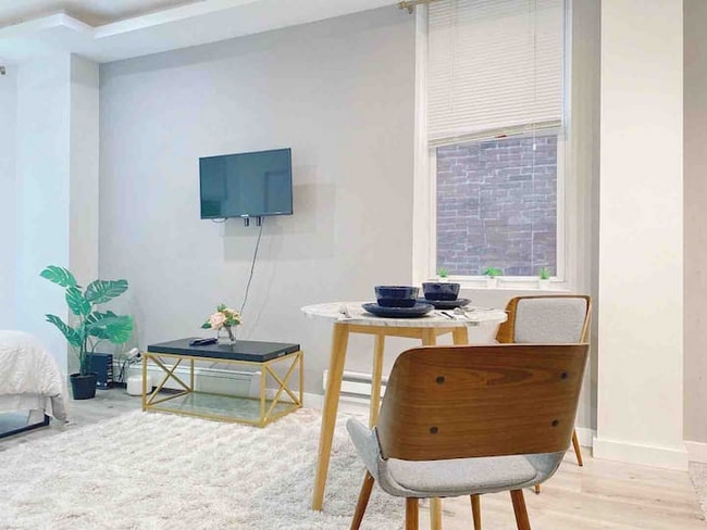 Foto del edificio - 2402 Spruce St