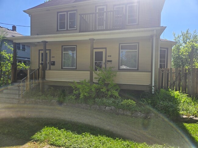 Building Photo - 741 S Irwin Ave