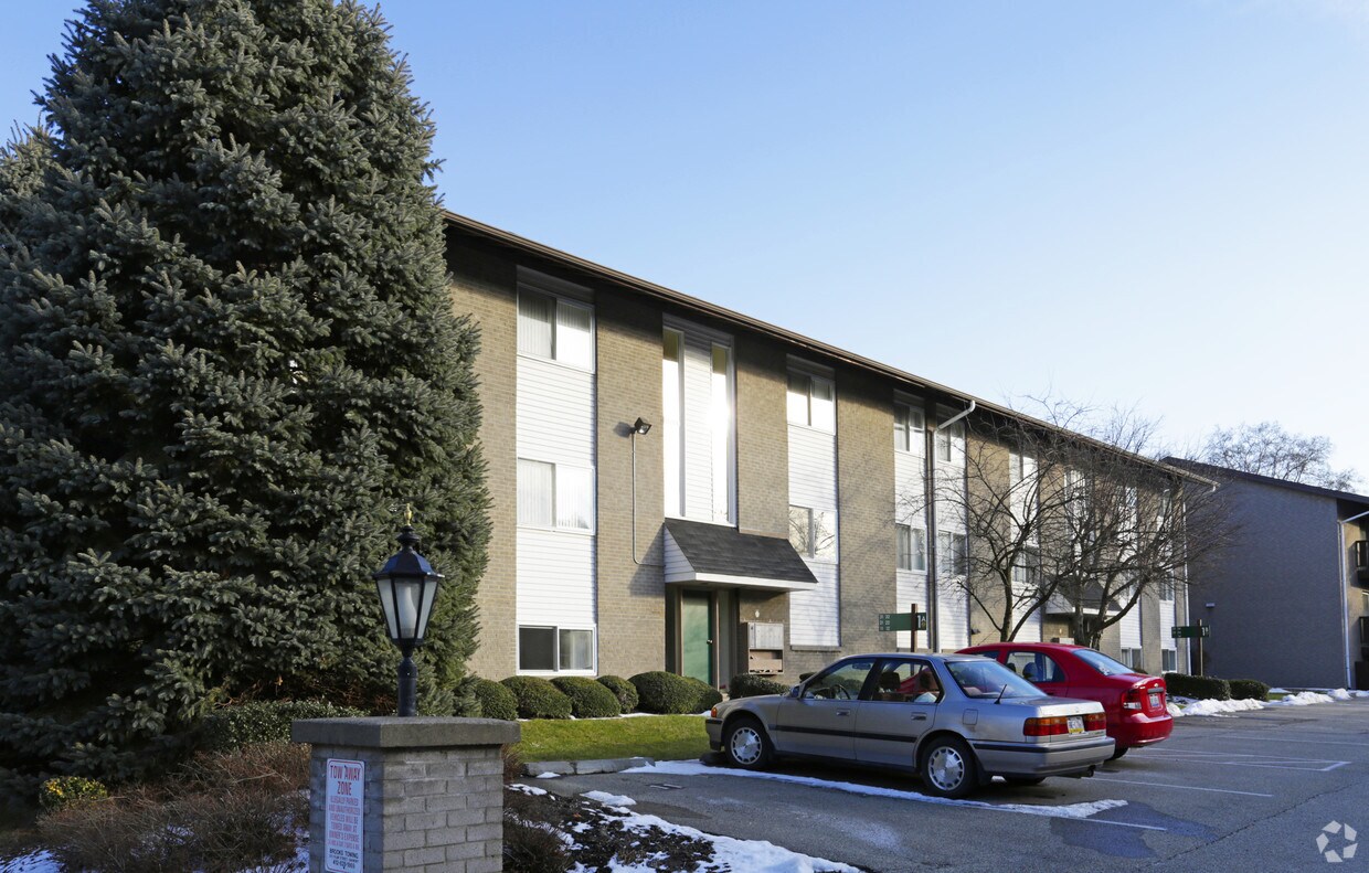 100 Delaware Ave, Oakmont, PA 15139 Apartments in Oakmont, PA