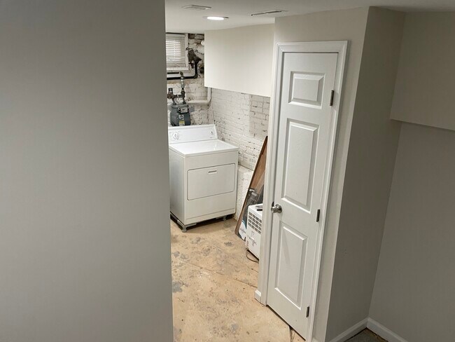 Building Photo - 708 N Duncan St