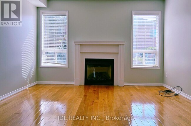 Building Photo - 15 Maffey Crescent