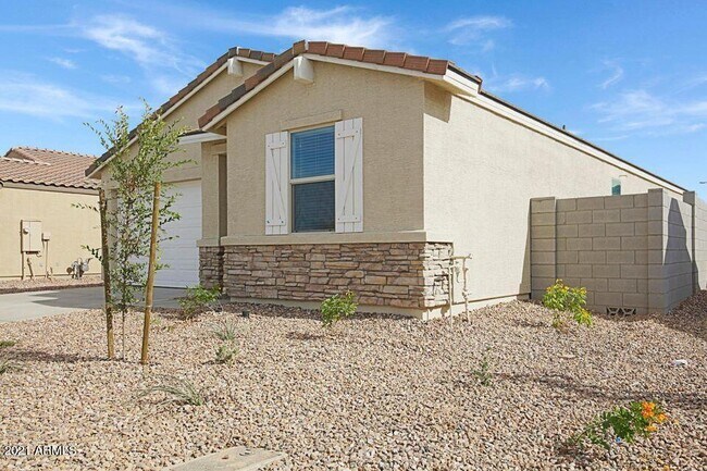 Building Photo - 36331 N Takota Trail