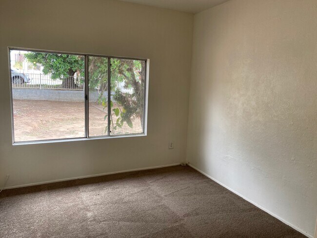 Building Photo - 5138 Roswell St