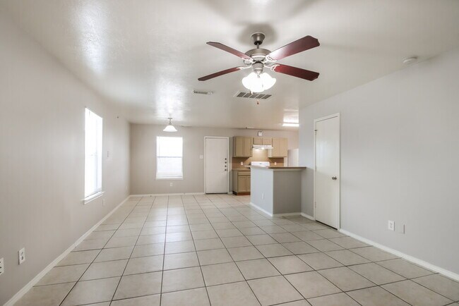 Foto del edificio - 21243 Linden House Ct