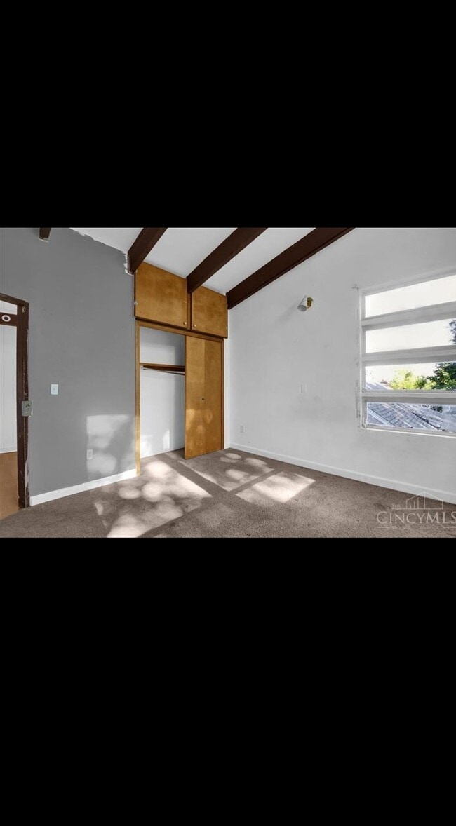 Building Photo - 8010 Daly Rd