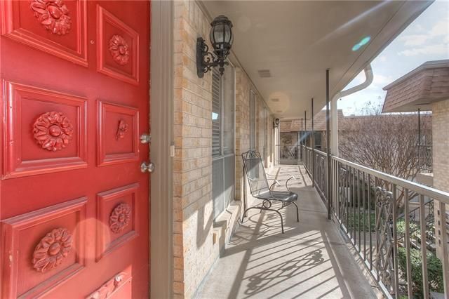 Building Photo - 4320 Bellaire Dr S