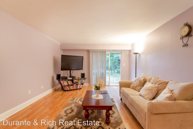 Building Photo - 1 br, 1 bath House - 1531 N Windsor  Apt 212