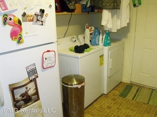 Building Photo - 109 Maple Dr