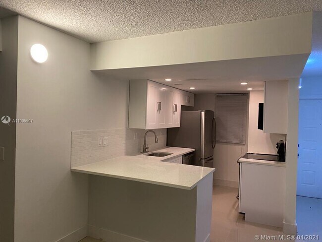 Foto del edificio - 3248 Coral Ridge Dr