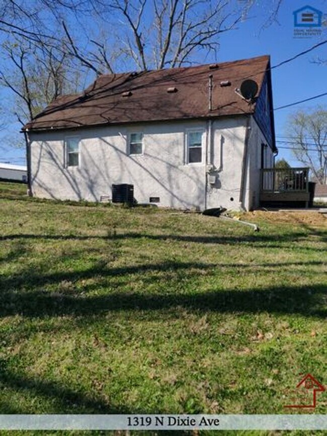 Foto del edificio - 1319 N Dixie Ave