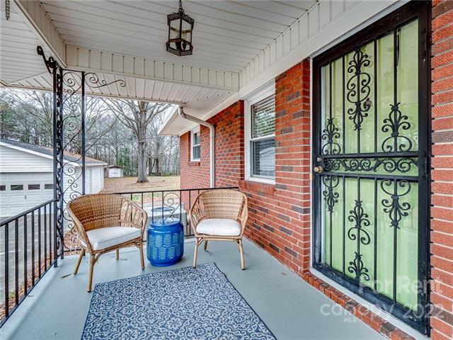Foto del edificio - 166 Woodland Dr SW