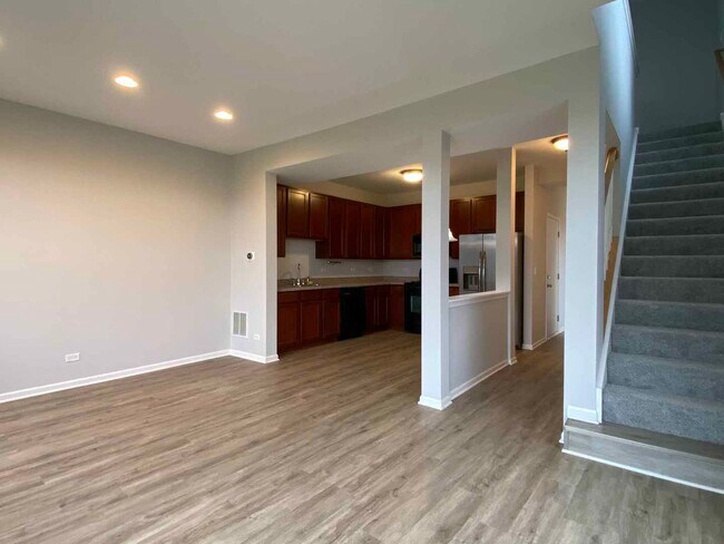 Building Photo - 2225 Flagstone Ln