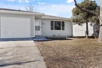 Building Photo - 1625 Banyan Dr