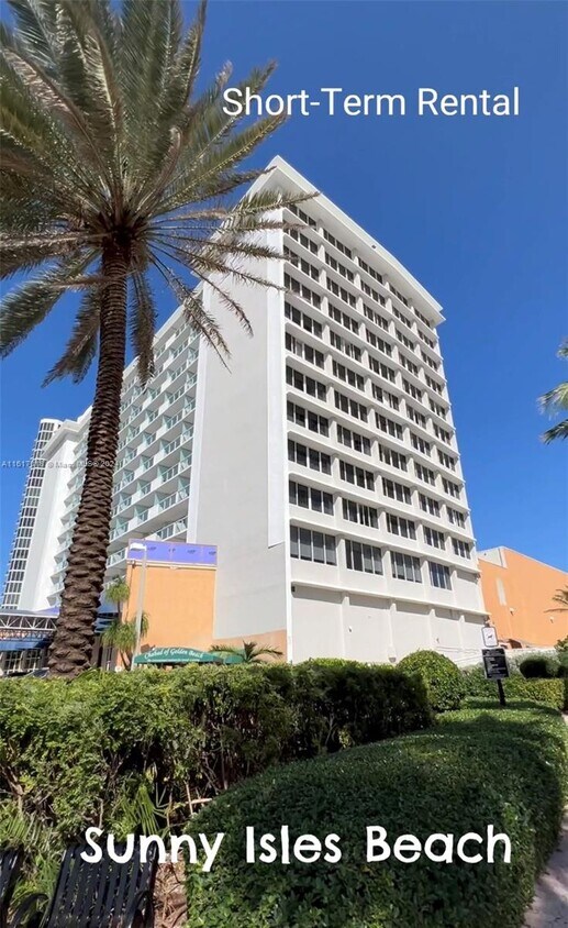 Foto principal - 19201 Collins Ave