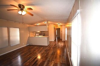 Building Photo - 6000 Spring Creek Rd