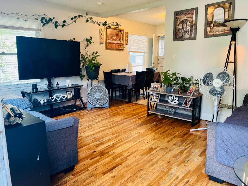 Foto principal - 5532 Penn Ave S