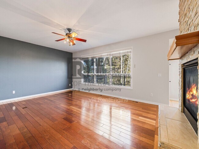 Foto del edificio - 1185 Trails End Ct