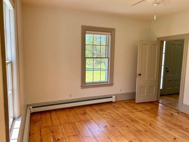 Foto del edificio - 831 Lexington Rd