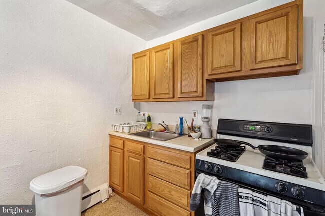 Foto del edificio - 4819 Walton Ave