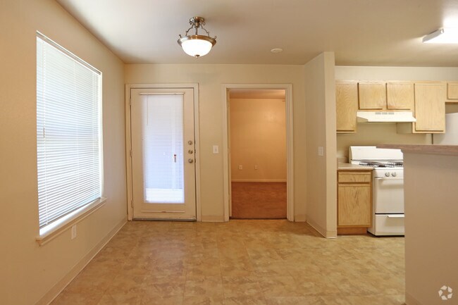 Padre De Vida Apartments Mcallen Tx Dining Room Padre De Vida Apartments